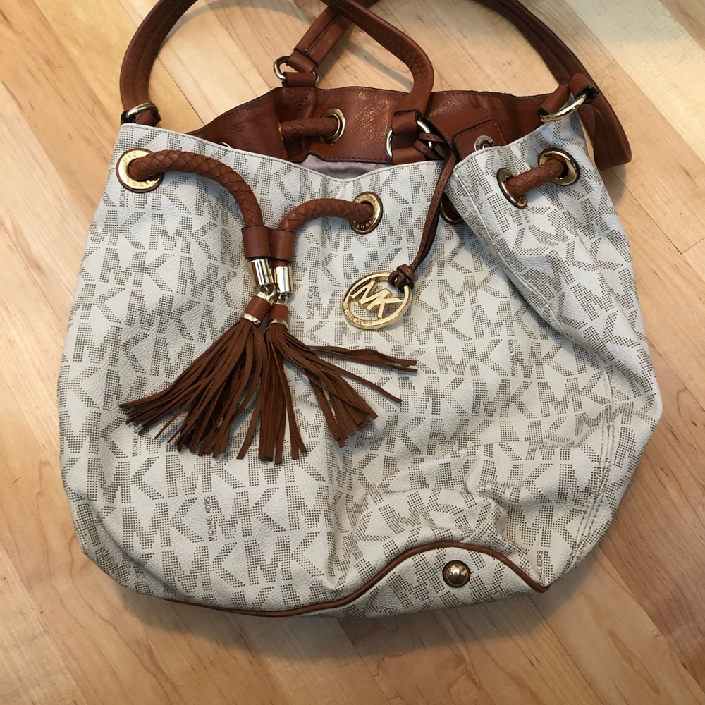 Michael kors purse and wallet